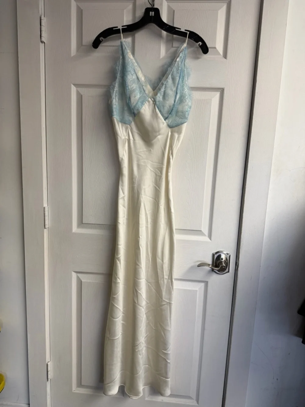 TESS DRESS - Picture 4 of 6